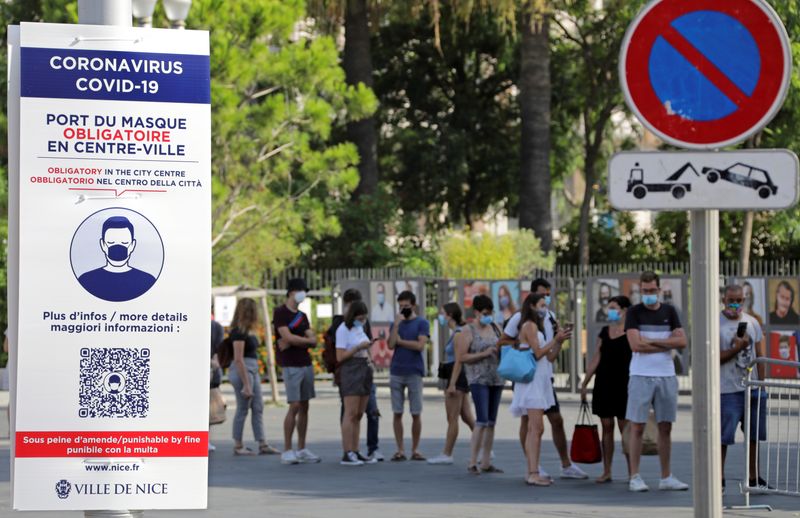 &copy; Reuters. SECOND JOUR CONSÉCUTIF À PLUS DE 3.000 CAS DE CORONAVIRUS EN FRANCE