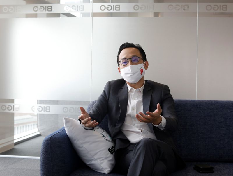 © Reuters. Mike Ong, Vice President of Government Relations at BIGO Technology, speaks with Reuters at their office in Singapore