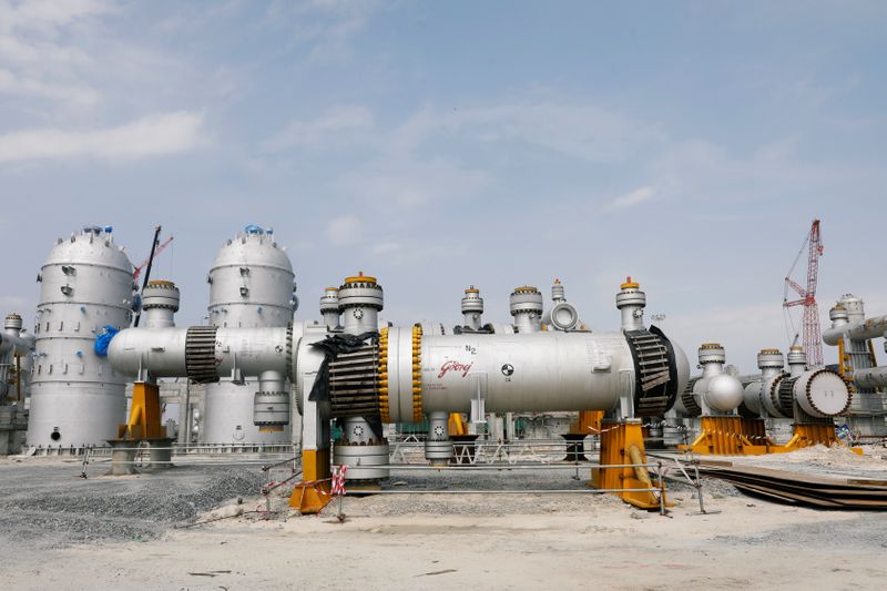 &copy; Reuters. FILE PHOTO: A view shows part of Dangote oil refinery in Ibeju Lekki district