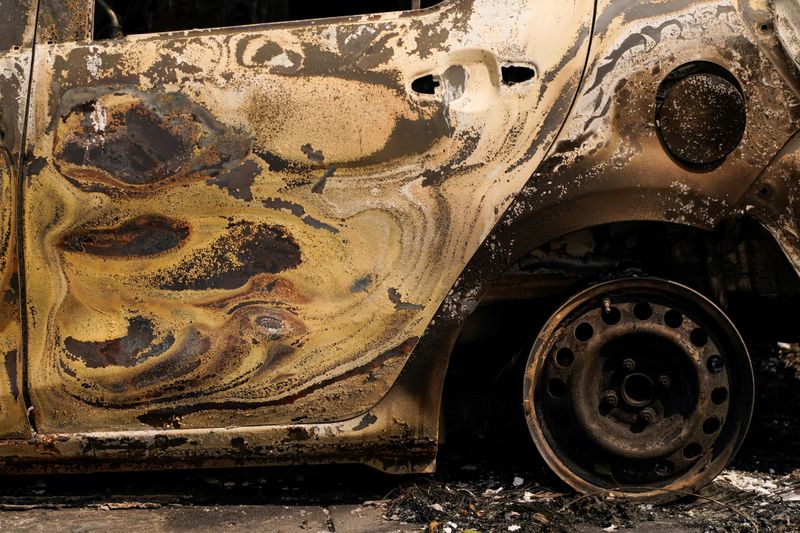 &copy; Reuters. Destruction after wildfires in Oregon