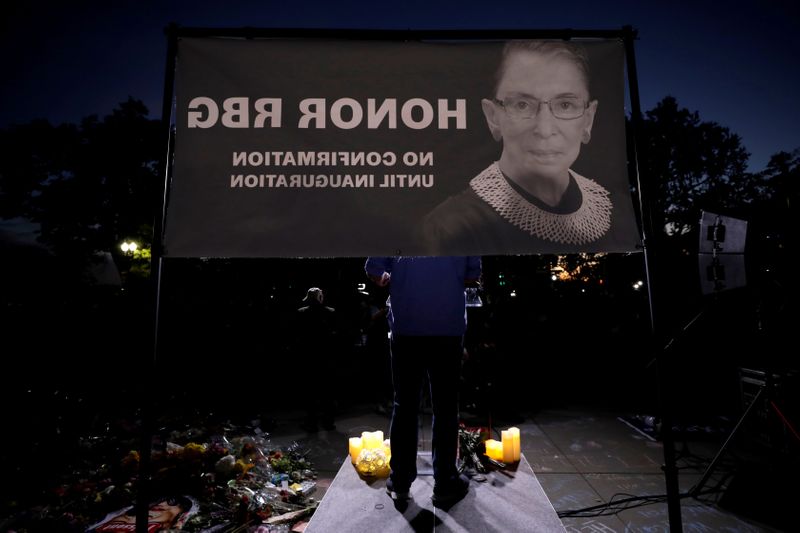 &copy; Reuters. Vigil following the death of Supreme Court Justice Ruth Bader Ginsburg in Washington