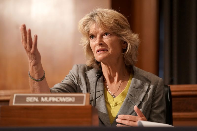 &copy; Reuters. Senate panel holds hearing on COVID-19 vaccines, in Washington