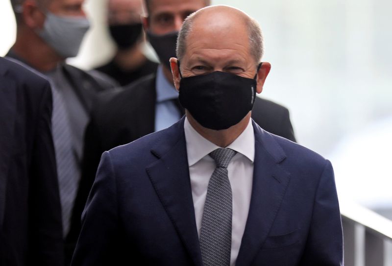 &copy; Reuters. German Finance Minister Scholz arrives to answer parliamentarians&apos; questions in Berlin