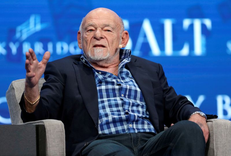 &copy; Reuters. FILE PHOTO: Sam Zell, founder and chairman at Equity Group Investments, speaks during the SALT conference in Las Vegas