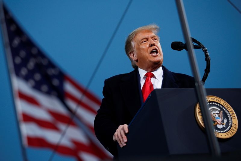 &copy; Reuters. U.S. President Donald Trump attends a campaign event in Fayetteville