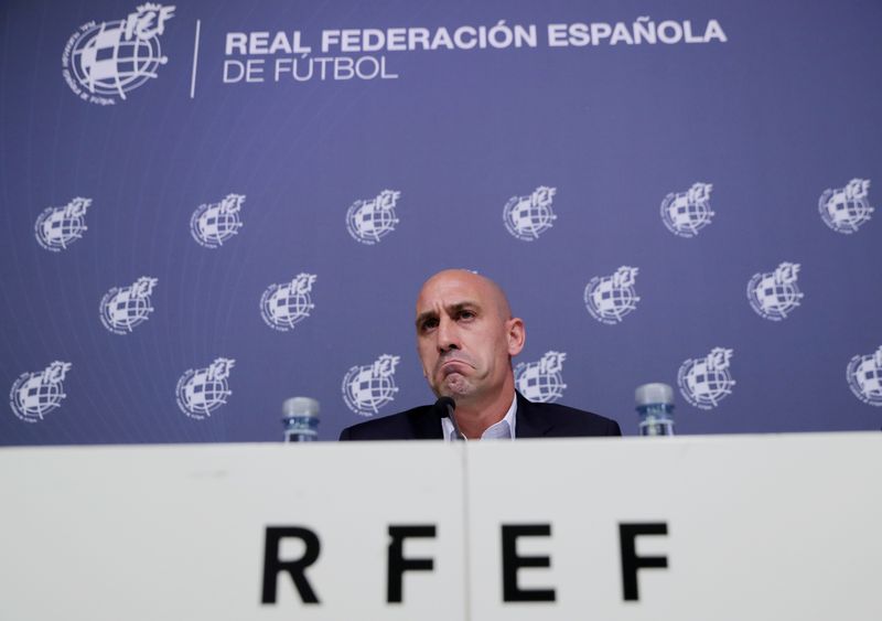 &copy; Reuters. إعادة انتخاب روبياليس رئيسا للاتحاد الإسباني لكرة القدم