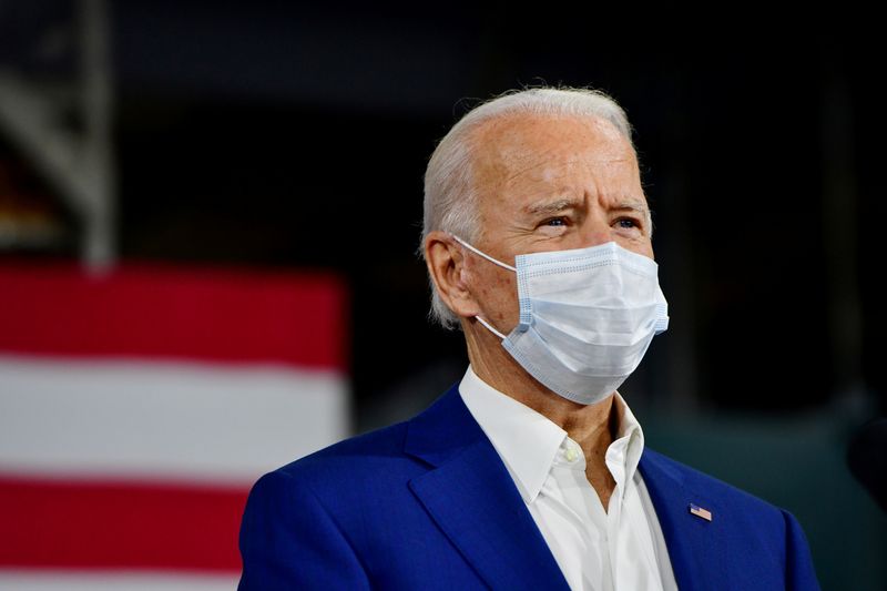 &copy; Reuters. Democratic U.S. presidential nominee Joe Biden campaigns in Manitowoc, Wisconsin