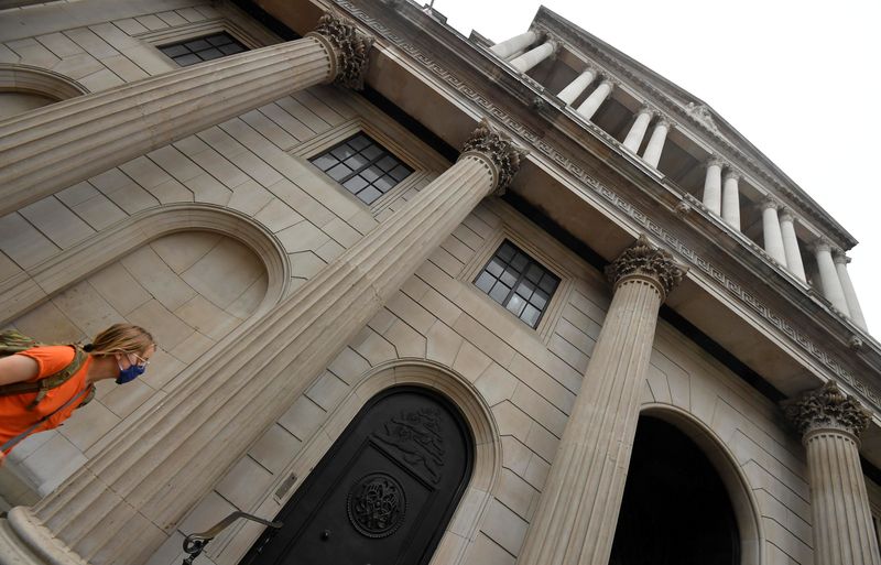 &copy; Reuters. The Bank of England is seen in the City of London, Britain