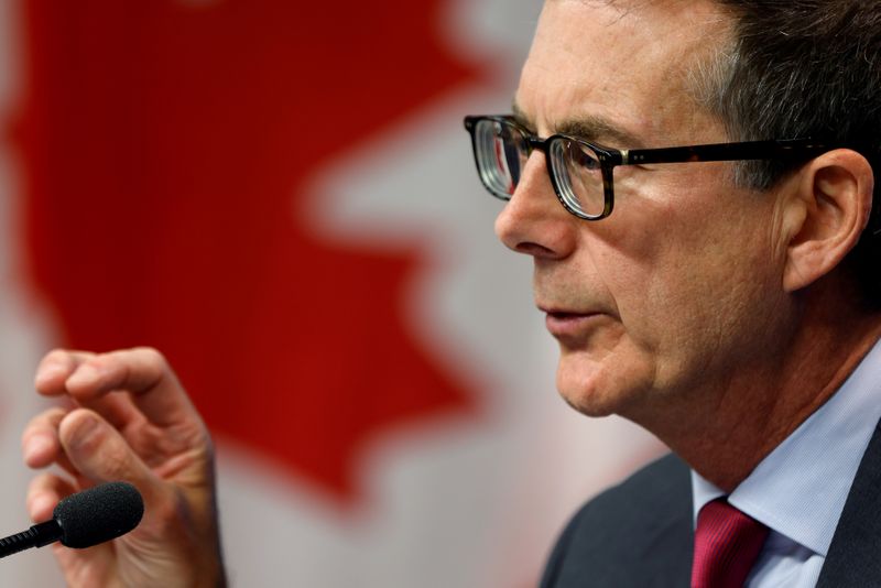 &copy; Reuters. FILE PHOTO: Bank of Canada Governor Tiff Macklem takes part in a news conference in Ottawa