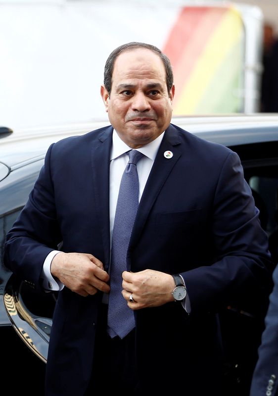 © Reuters. السيسي: مصر ملتزمة بتخليص ليبيا من الميليشيات المسلحة والتدخل الإقليمي