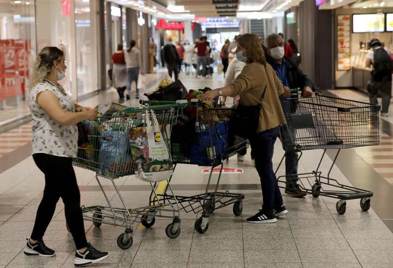 &copy; Reuters. FILE PHOTO: The coronavirus disease (COVID-19) outbreak in Germany