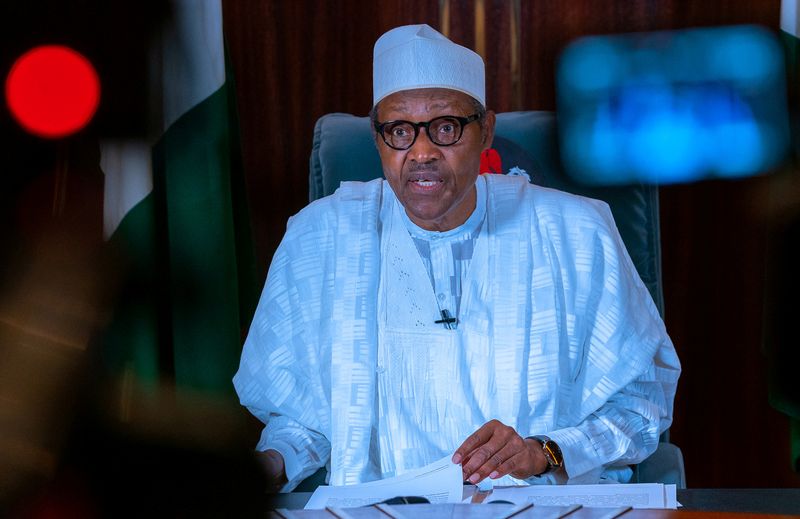 &copy; Reuters. FILE PHOTO: Nigerian President Muhammadu Buhari addresses the nation in Abuja