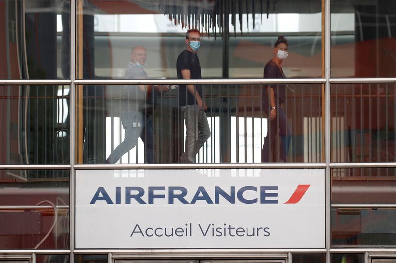 © Reuters. FILE PHOTO: Air France cuts jobs in pandemic-driven shakeup