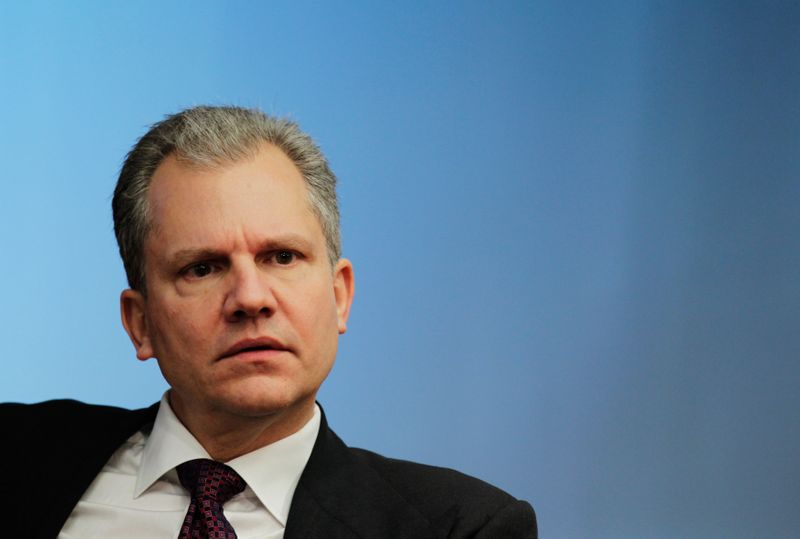 © Reuters. Arthur Sulzberger, Jr., chairman of The New York Times Company, listens at the Reuters Global Media Summit in New York