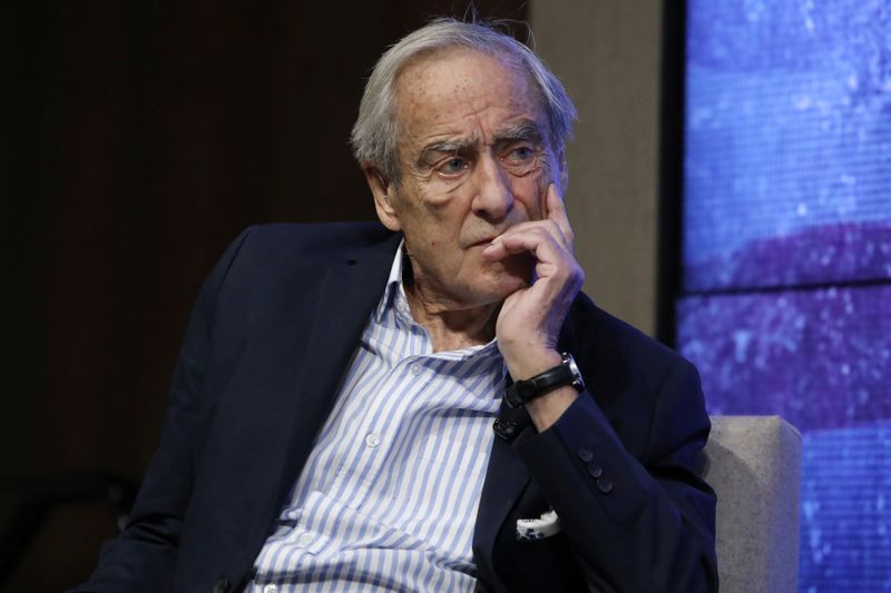 &copy; Reuters. FILE PHOTO: Reuters Editor-at-Large Sir Harold Evans speaks at a Reuters Newsmaker event in New York