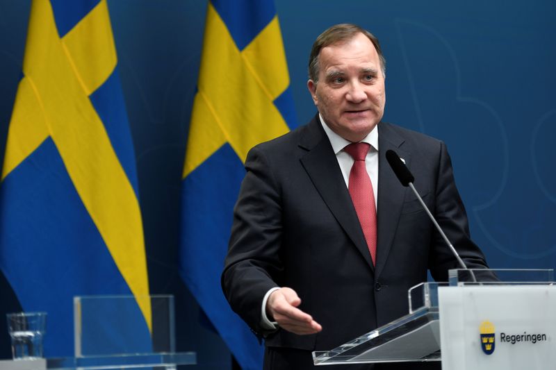 &copy; Reuters. Swedish PM Stefan Lofven speaks during a news conference on the coronavirus disease (COVID-19) situation, in Stockholm
