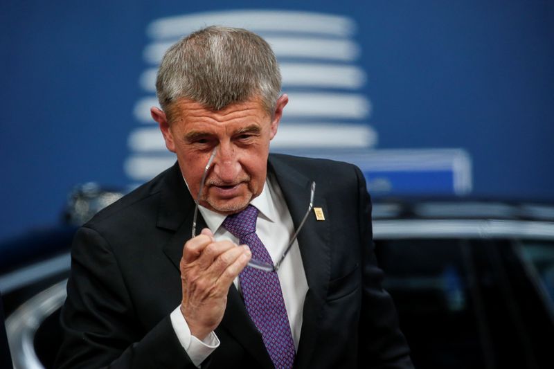&copy; Reuters. رئيس وزراء التشيك يطالب بإعادة المهاجرين إلى دولهم