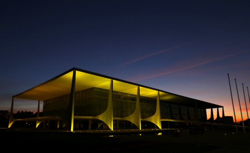 © Reuters. Vista do Palácio do Planalto, em Brasília