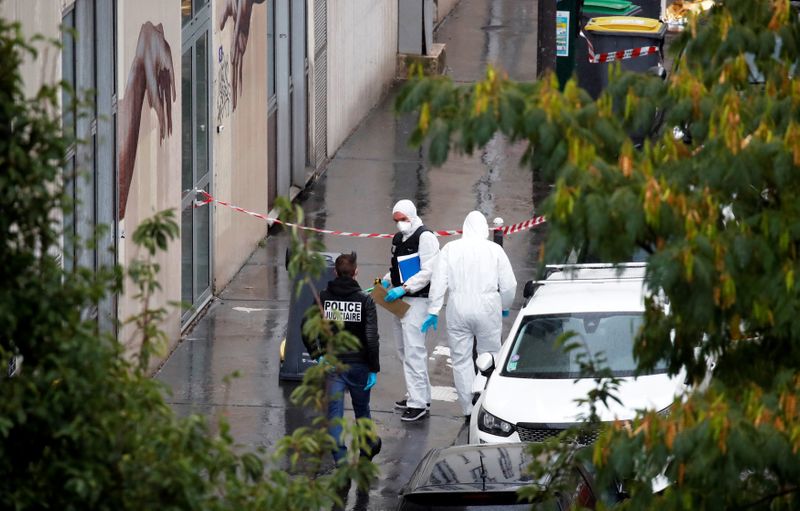 © Reuters. فرانس إنفو: القبض على المشتبه به الثاني في هجوم باريس