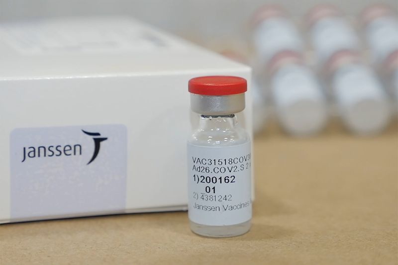 &copy; Reuters. Vial of Johnson &amp; Johnson&apos;s Janssen coronavirus disease (COVID-19) vaccine candidate is seen in an undated photograph