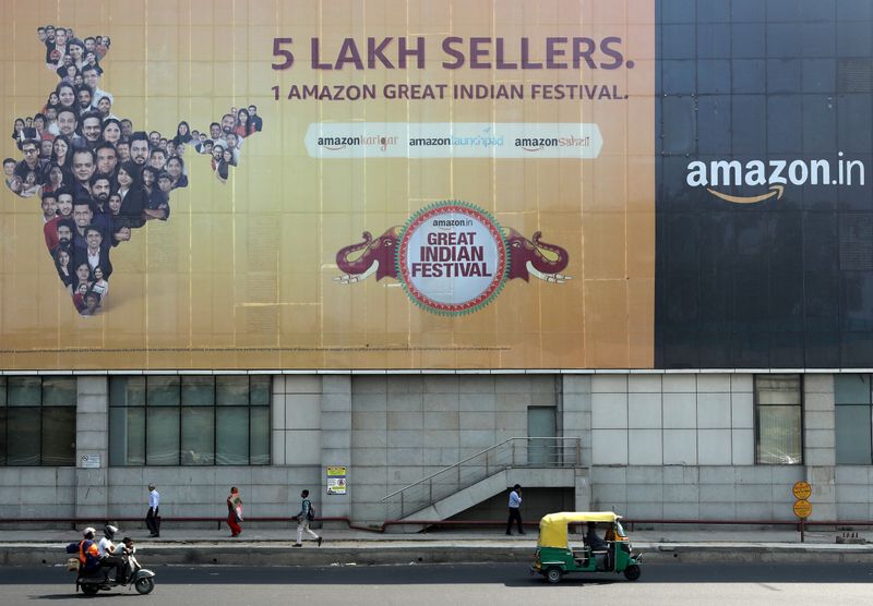 Indian mobile retailers call for Amazon probe, cap on online smartphone sales