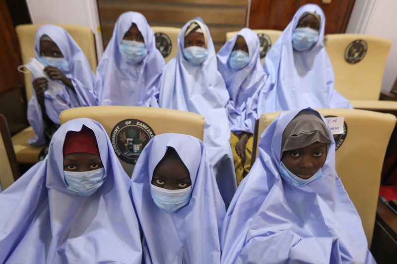 &copy; Reuters. 武装集団拉致の女子生徒、一部解放　ナイジェリア