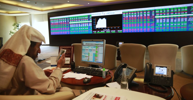 &copy; Reuters. أسواق الأسهم الرئيسية في الخليج تربح لكن المؤشر القطري يتعرض لضغوط