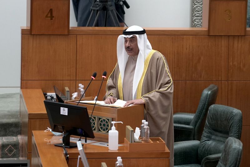 &copy; Reuters. رئيس الوزراء الكويتي يرفع اسماء الوزراء في التشكيل الحكومي الجديد لأمير البلاد لإقرارها