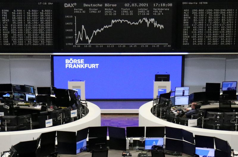 &copy; Reuters. الأسهم الأوروبية تغلق مرتفعة مع استقرار أسواق السندات