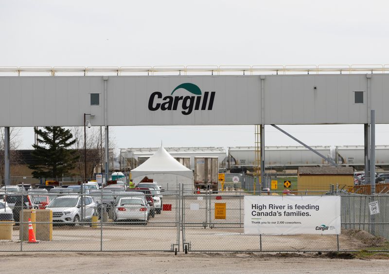 &copy; Reuters. Logo da Cargill fotografado em unidade da companhia em High River, Canadá