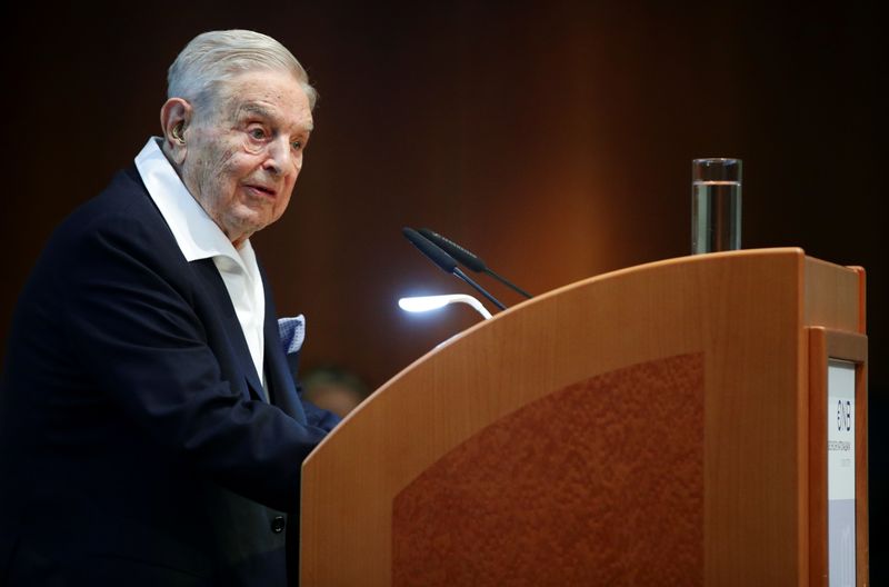 &copy; Reuters. FILE PHOTO: Billionaire investor George Soros speaks to the audience at the Schumpeter Award in Vienna, Austria June 21, 2019. REUTERS/Lisi Niesner