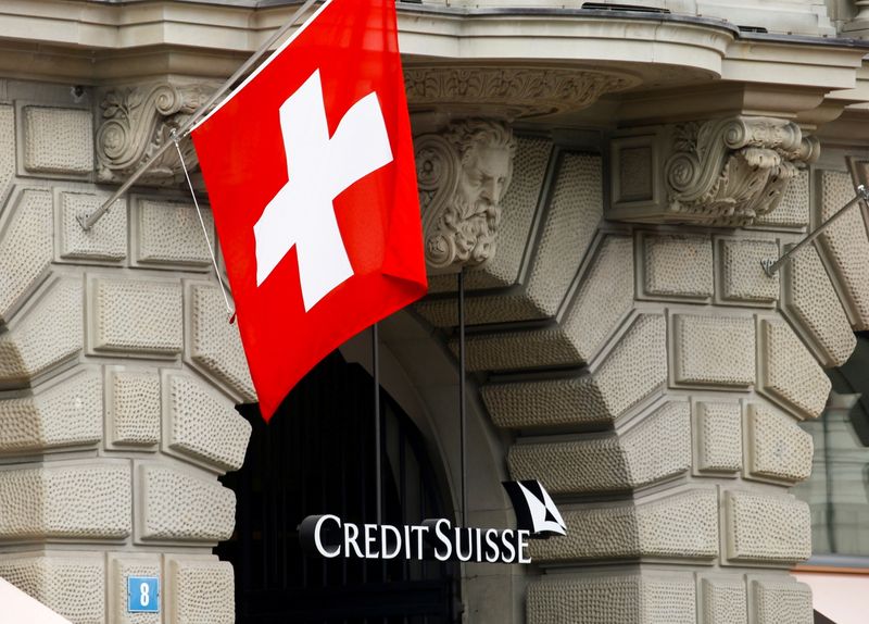 &copy; Reuters. Une commission parlementaire suisse va discuter des conséquences des milliards de dollars de pertes de la banque Crédit Suisse sur fond de défaillance dans la gestion du risque. /Photo prise le 18 avril 2021/REUTERS/Arnd Wiegmann