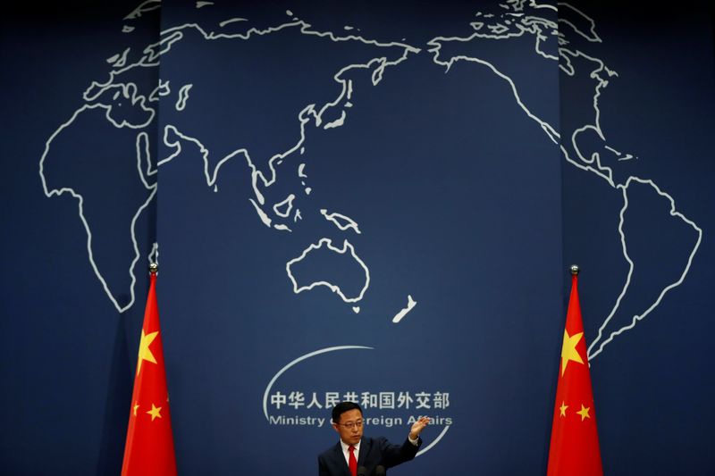 &copy; Reuters. Porta-voz do Ministério das Relações Exteriores da China, Zhao Lijian, durante coletiva de imprensa em Pequim, China
10/09/2020 REUTERS/Carlos Garcia Rawlins