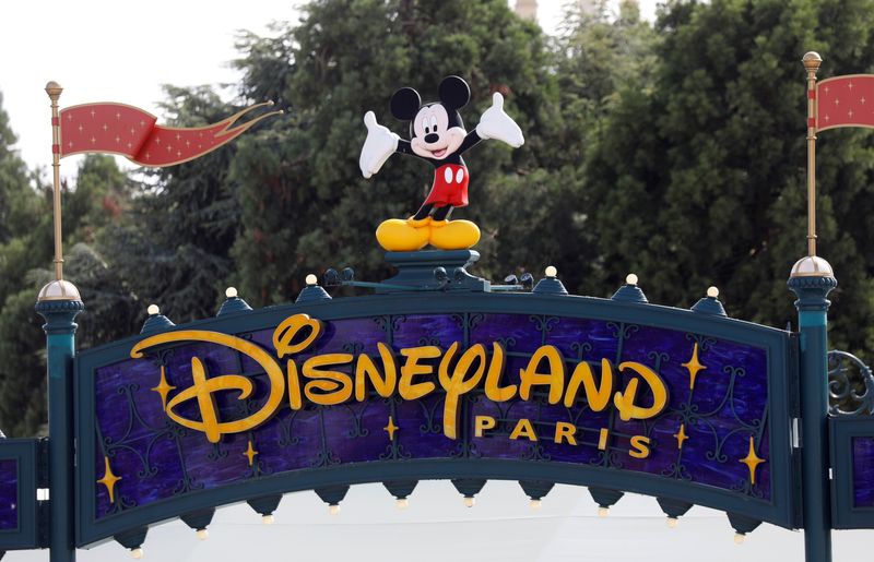 &copy; Reuters. Logo de Disneyland París, Marne-la-Vallée, Francia, 9 julio 2020.
REUTERS/Charles Platiau