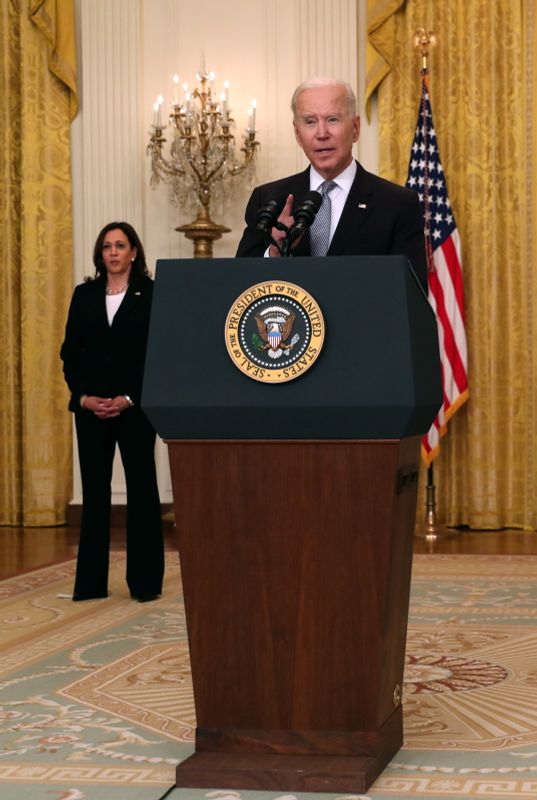 &copy; Reuters. بايدن يتحدث في البيت الأبيض بواشنطن يوم الاثنين. تصوير: ليا ميليس - رويترز. 