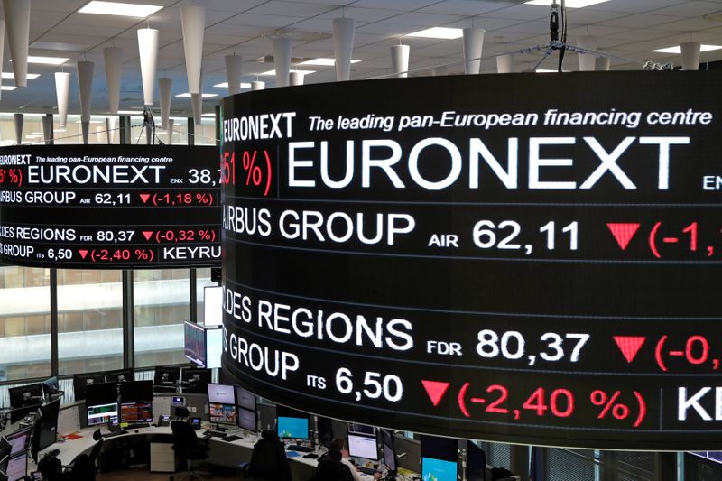 &copy; Reuters. Les principales Bourses européennes sont en hausse mardi. À Paris, l'indice CAC 40 gagne 0,28%. À Francfort, le Dax prend 0,35% et à Londres, le FTSE s'octroie 0,41%. /Photo d'archives/REUTERS/Benoit Tessier