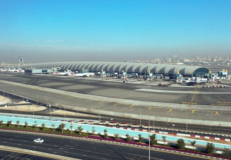 &copy; Reuters. منظر عام من مطار دبي الدولي في دبي يوم 13 يناير كانون الثاني 2021. تصوير: عبد الهادي رماحي - رويترز