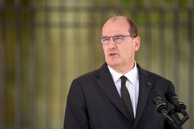 &copy; Reuters. Jean Castex a lancé jeudi un "appel à la responsabilité" au lendemain de la réouverture en France des terrasses des bars et des restaurants et du décalage du couvre-feu à 21 heures dans le cadre de l'assouplissement des restrictions contre l'épidé