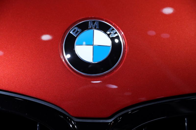 &copy; Reuters. FILE PHOTO: The logo of BMW is seen at the LA Auto Show in Los Angeles, California, U.S. November 20, 2019. REUTERS/Lucy Nicholson  