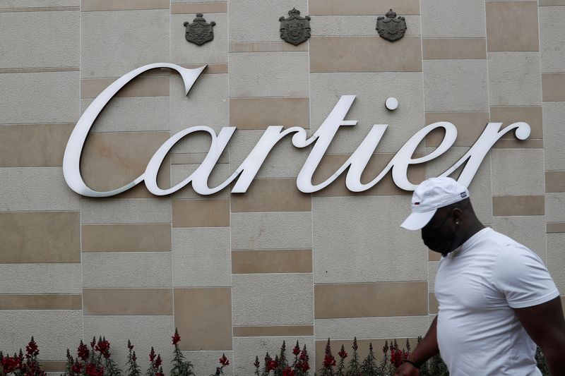 Jewellery helps Richemont shine, boosting dividend