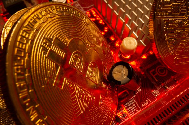 Bitcoin ends day on the ropes after China clamps down on mining, trading