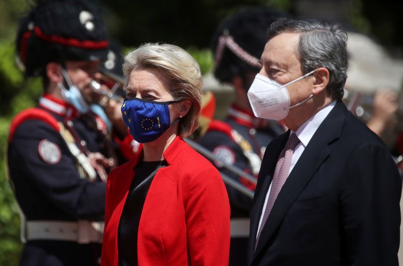 &copy; Reuters. European Commission President Ursula von der Leyen and Italian Prime Minister Mario Draghi arrive for the virtual G20 summit on the global health crisis, at Villa Pamphilj in Rome, Italy, May 21, 2021. REUTERS/Yara Nardi