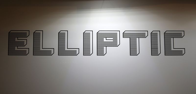 &copy; Reuters. شعار شركة إليبتيك لتحليلات سلسلة الكتل في جناحها في معرض مقام في كالي بمالطة. صورة من أرشيف رويترز.
