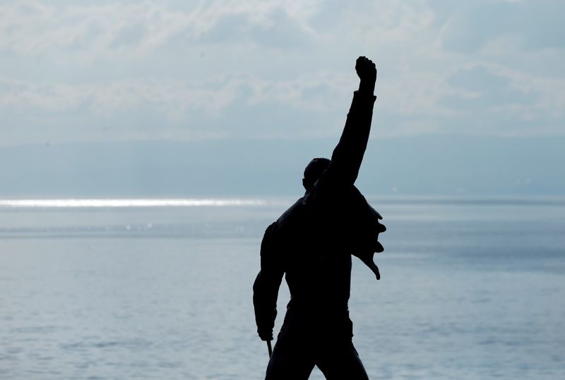 &copy; Reuters. Estátua de Freddie Mercury em Montreux
30/06/2016
REUTERS/Denis Balibouse