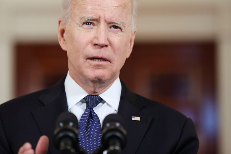 &copy; Reuters. Le président américain Joe Biden et son homologue sud-coréen Moon Jae-in ont prôné vendredi le dialogue avec la Corée du Nord tout en affirmant leur volonté d'oeuvrer ensemble à la dénucléarisation complète de la péninsule coréenne. /Photo pr