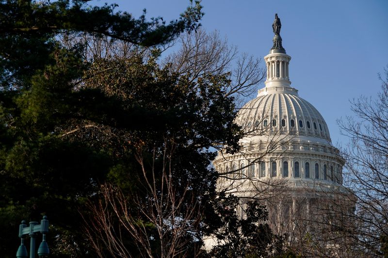 &copy; Reuters. １月６日に発生したトランプ前大統領の支持者らによる連邦議会襲撃事件を調査する独立委員会の設置を巡り、共和党内で見解が分かれている。独立委を設置しなければ、２０２２年以降の