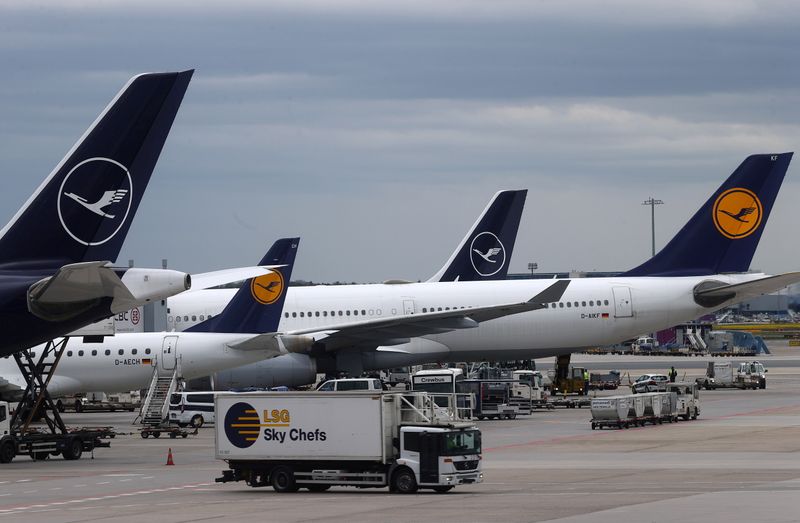 &copy; Reuters. FILE PHOTO: Planes of German air carrier Lufthansa are photographed at the day of the airline's annual general meeting at the airport in Frankfurt, Germany, May 4, 2021. REUTERS/Kai Pfaffenbach/File Photo