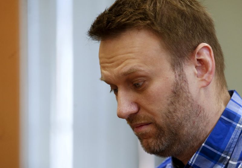 &copy; Reuters. Russian opposition leader Alexei Navalny attends a hearing at the Lublinsky district court in Moscow April 23, 2015. Moscow court adjourns consideration of putting Navalny behind bars until May 13, local media reported. REUTERS/Tatyana Makeyeva