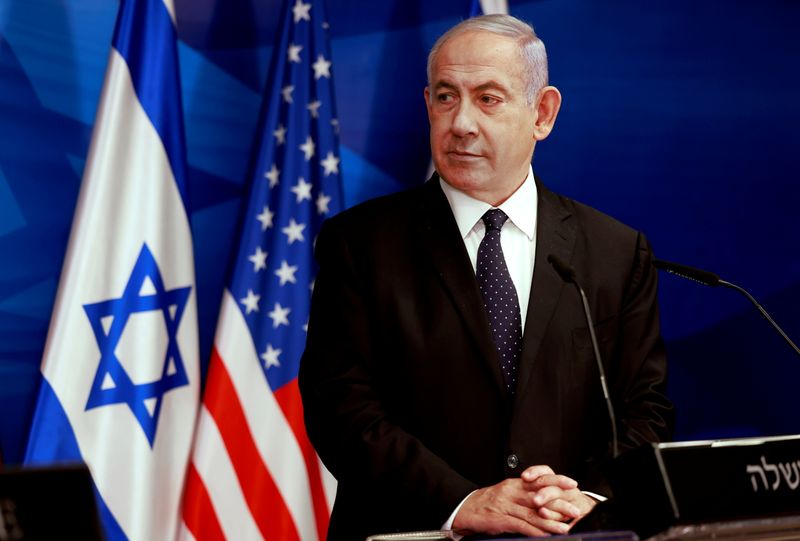 &copy; Reuters. رئيس الوزراء الإسرائيلي بنيامين نتنياهو خلال مؤتمر صحفي مشترك مع وزير الخارجية الأمريكي أنتوني بلينكن في القدس يوم الثلاثاء. صورة حصلت علي