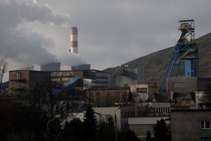 &copy; Reuters. Usina termelétrica em Laziska Gorne, Polônia
 5/12/2018   REUTERS/Kacper Pempel